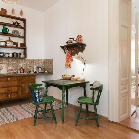 City Center Art Deco Apartment Brasov Luaran gambar